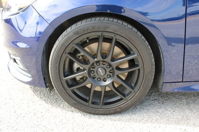 Used 2016 Ford Focus ST FWD image 10