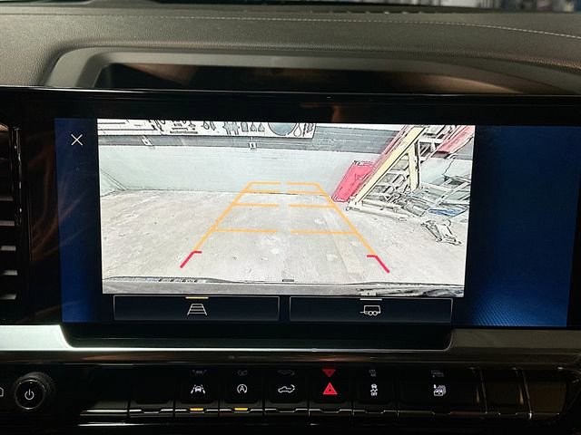 Used 2025 Chevrolet Silverado 1500 LT image 15