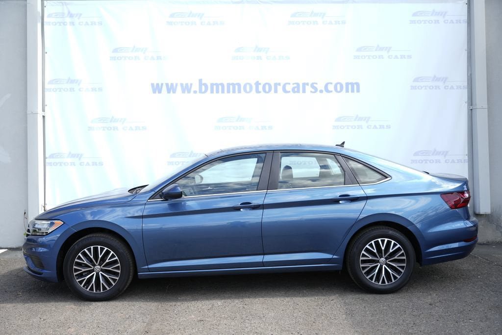 Used 2021 Volkswagen Jetta SE w/ SE Cold Weather Package FWD image 8