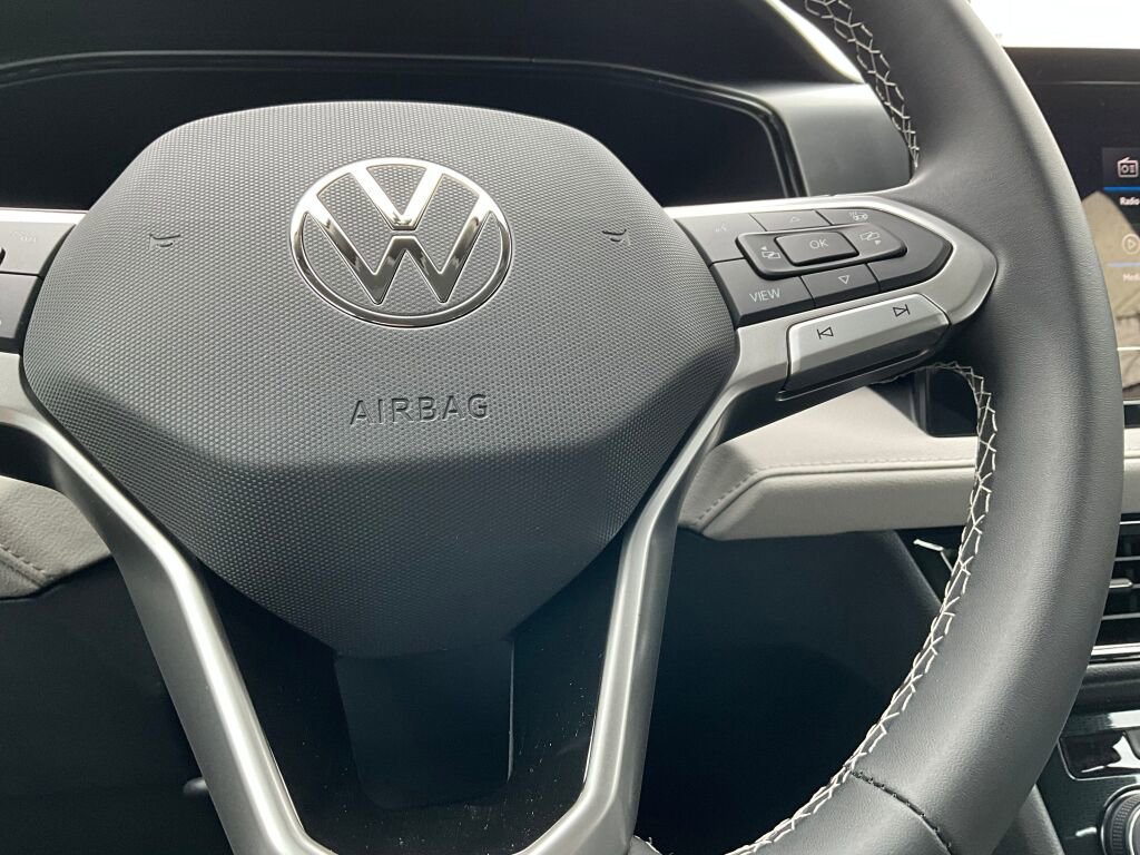 New 2026 Volkswagen Taos S image 21