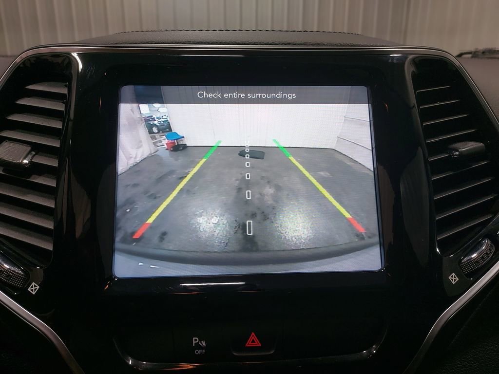 Used 2020 Jeep Cherokee Limited image 41