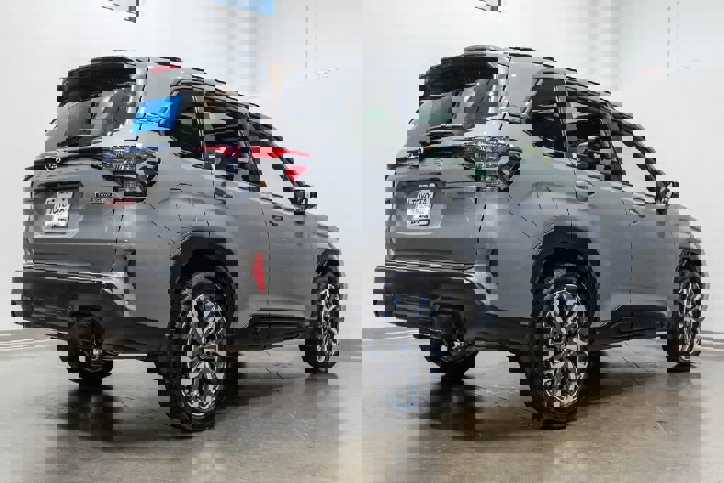 Used 2025 Subaru Forester Touring w/ Popular Package - Touring AWD/4WD image 9