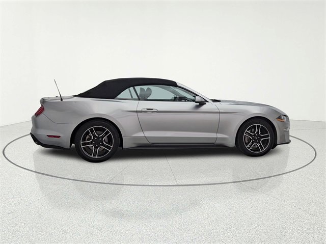 Used 2023 Ford Mustang Premium image 5