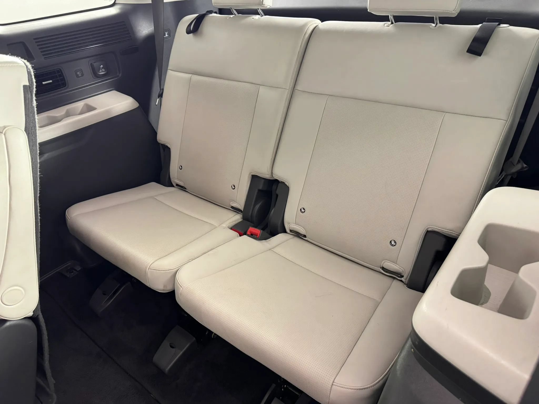 Used 2024 Hyundai Santa Fe Calligraphy AWD/4WD image 40