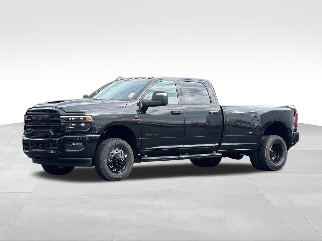 New 2027 RAM 3500 Laramie AWD/4WD image 3