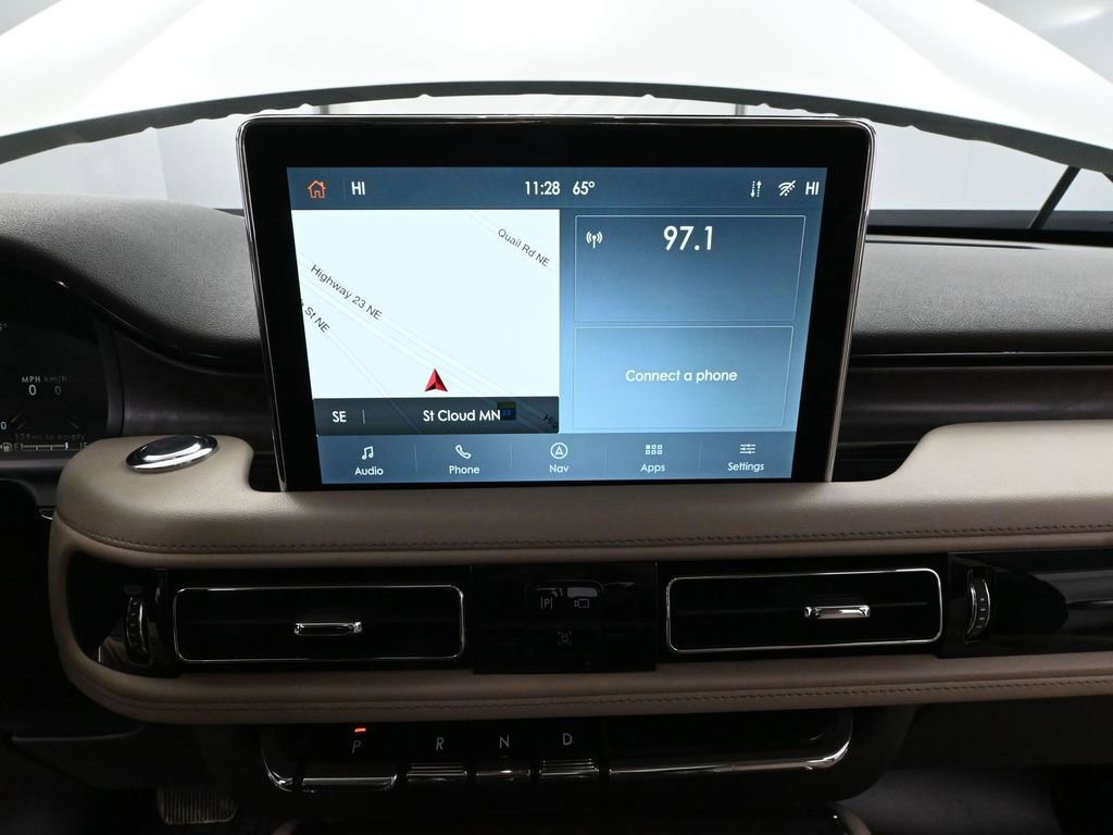 Used 2023 Lincoln Aviator Reserve image 34