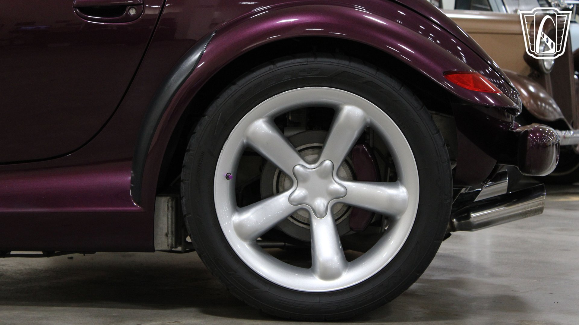 Used 1999 Plymouth Prowler RWD image 8