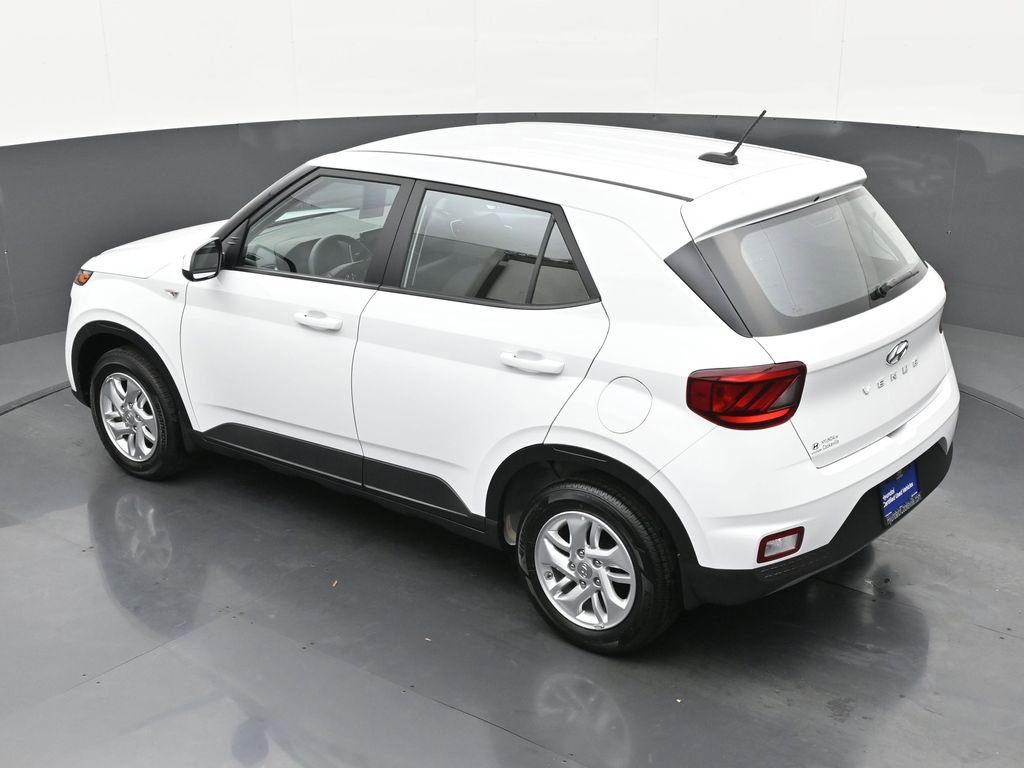 Certified 2025 Hyundai Venue SE image 28