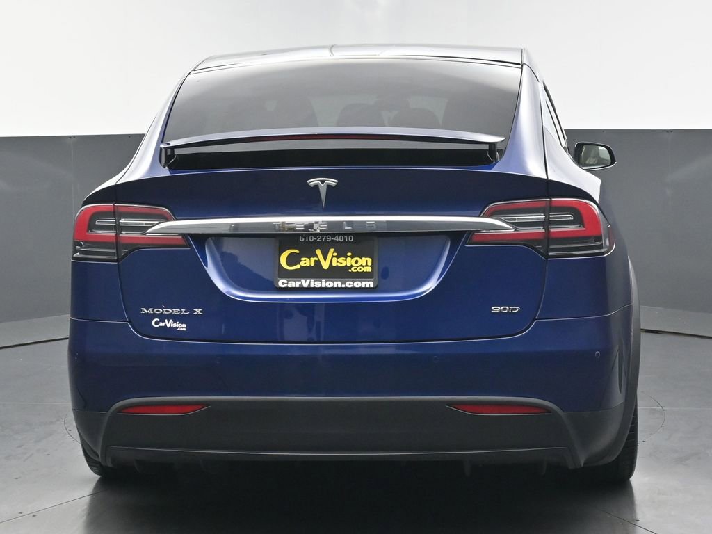 Used 2016 Tesla Model X 90D image 4