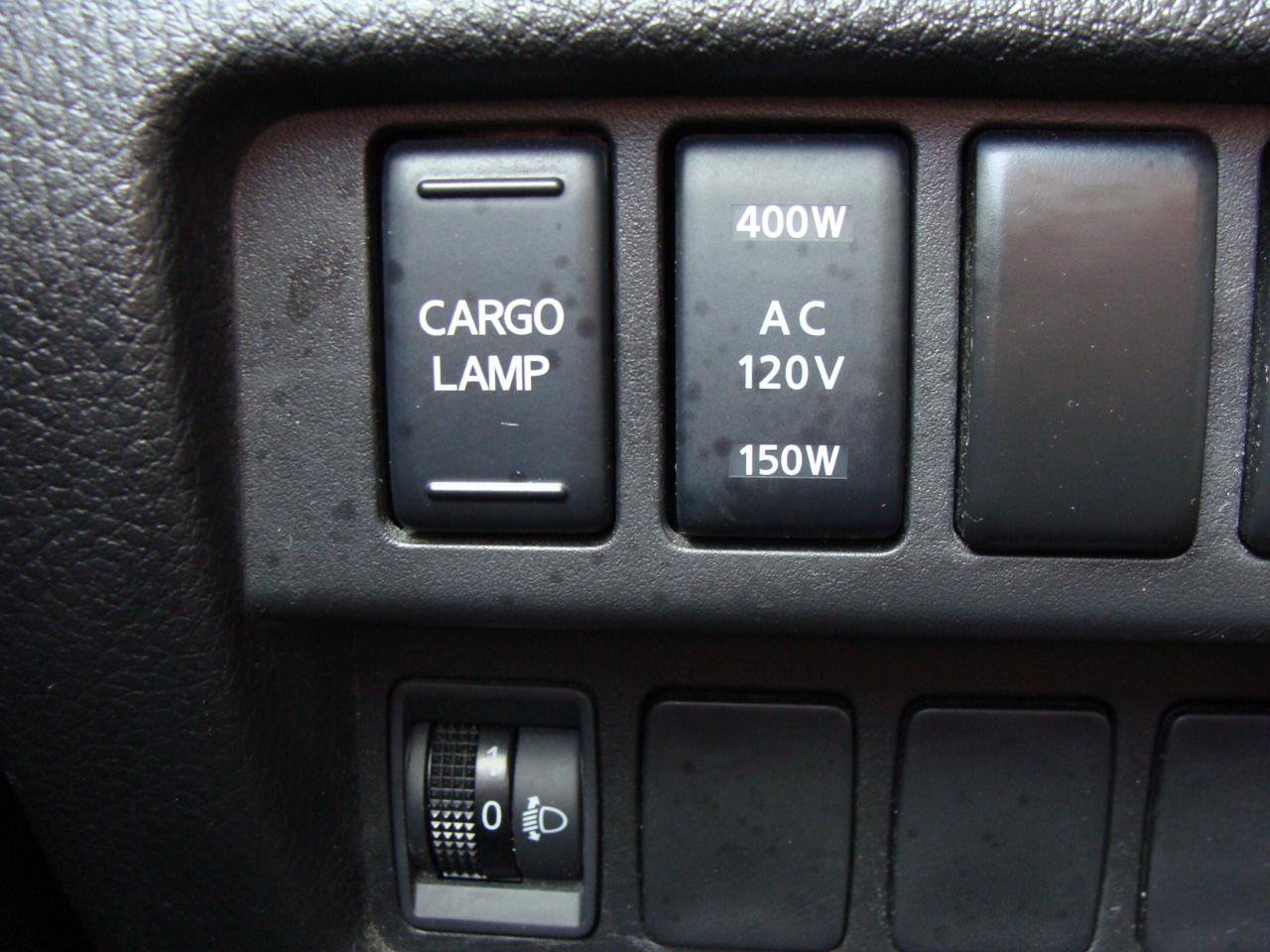 Used 2024 Nissan Titan SV w/ SV Convenience Package AWD/4WD image 29