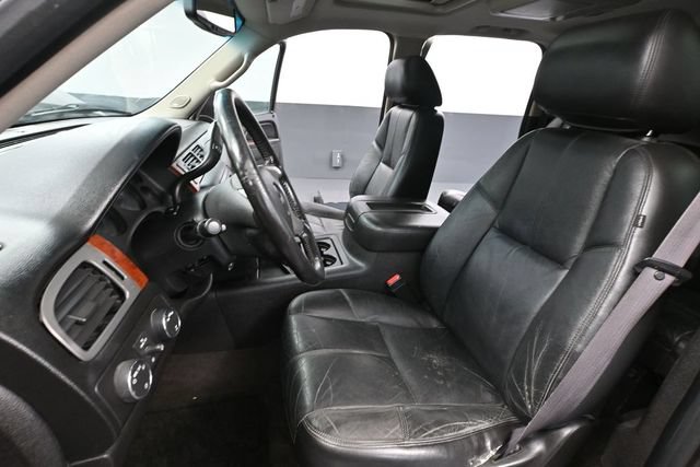 Used 2012 GMC Yukon XL SLT w/ SLT-2 Equipment Package AWD/4WD image 22