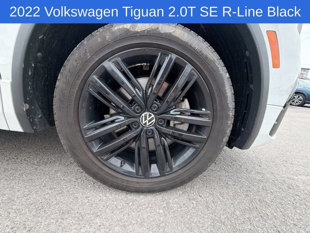 Used 2022 Volkswagen Tiguan SE R-Line AWD/4WD image 18