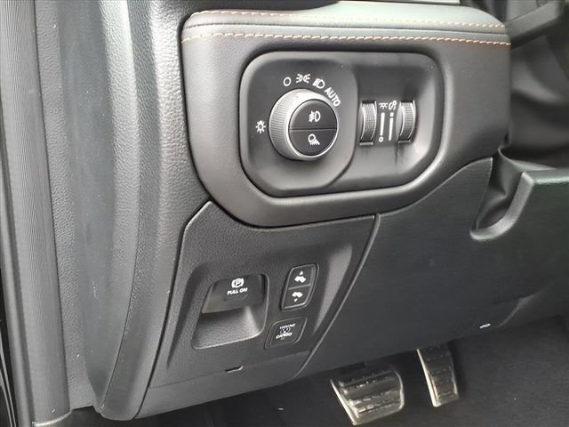 New 2026 RAM 1500 Tungsten w/ Trailer Tow Group image 18