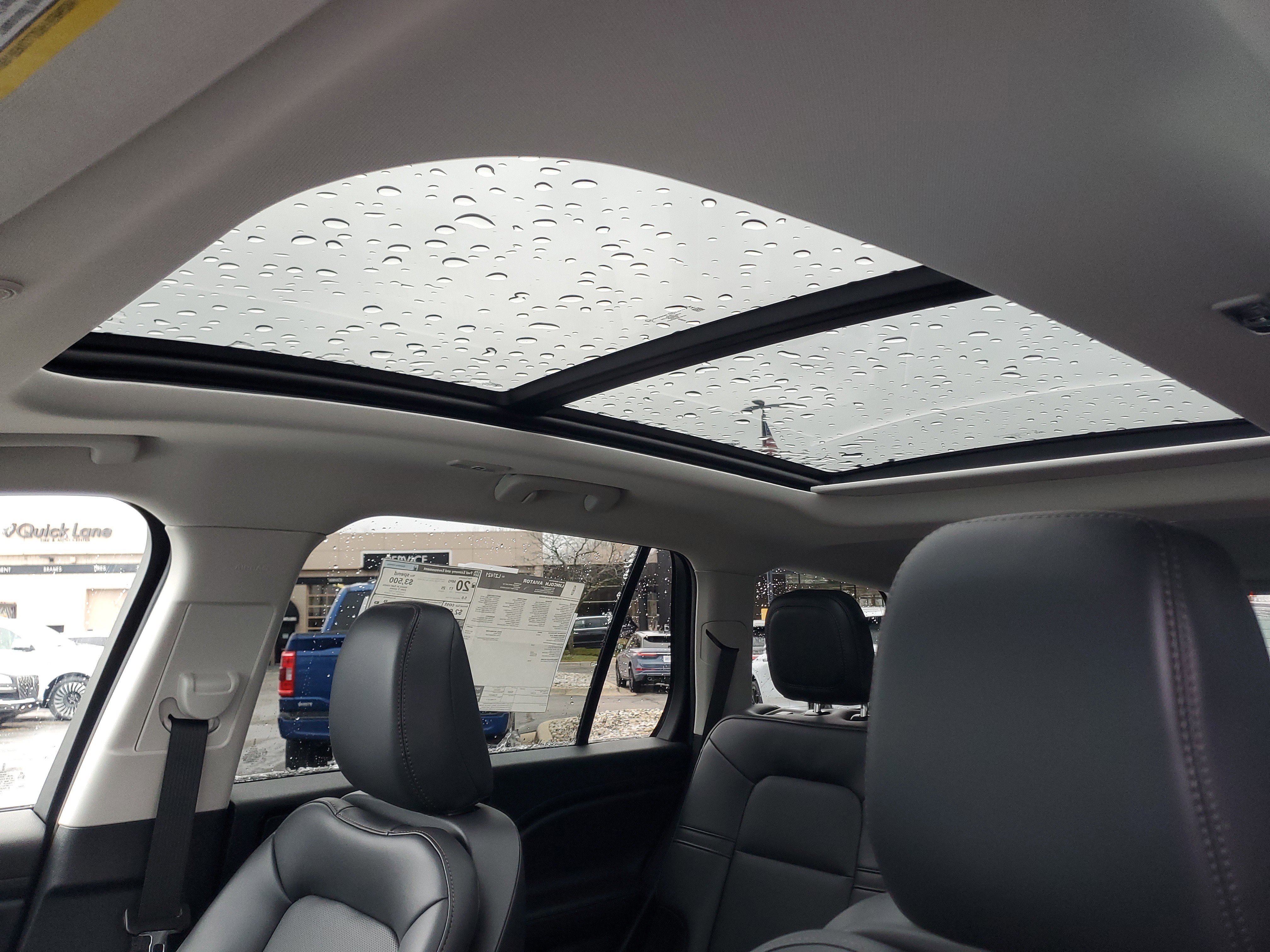 New 2025 Lincoln Aviator AWD w/ Equipment Group 101A image 11