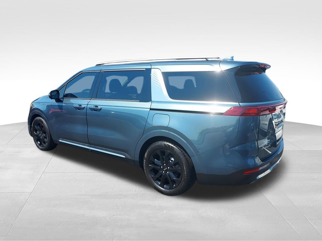 Certified 2024 Kia Carnival SX FWD image 6