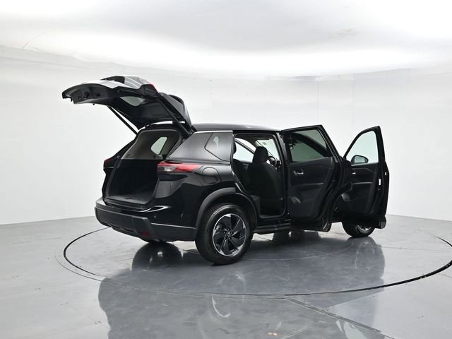 Used 2025 Nissan Rogue SV image 48