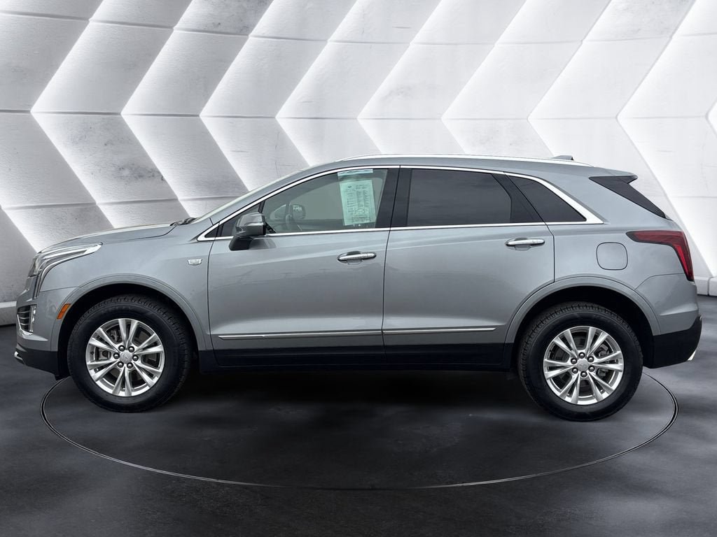 Certified 2024 Cadillac XT5 Luxury FWD image 2