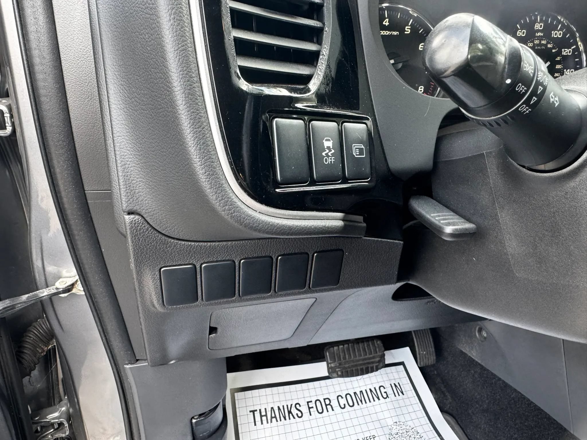 Used 2015 Mitsubishi Outlander SE FWD image 16