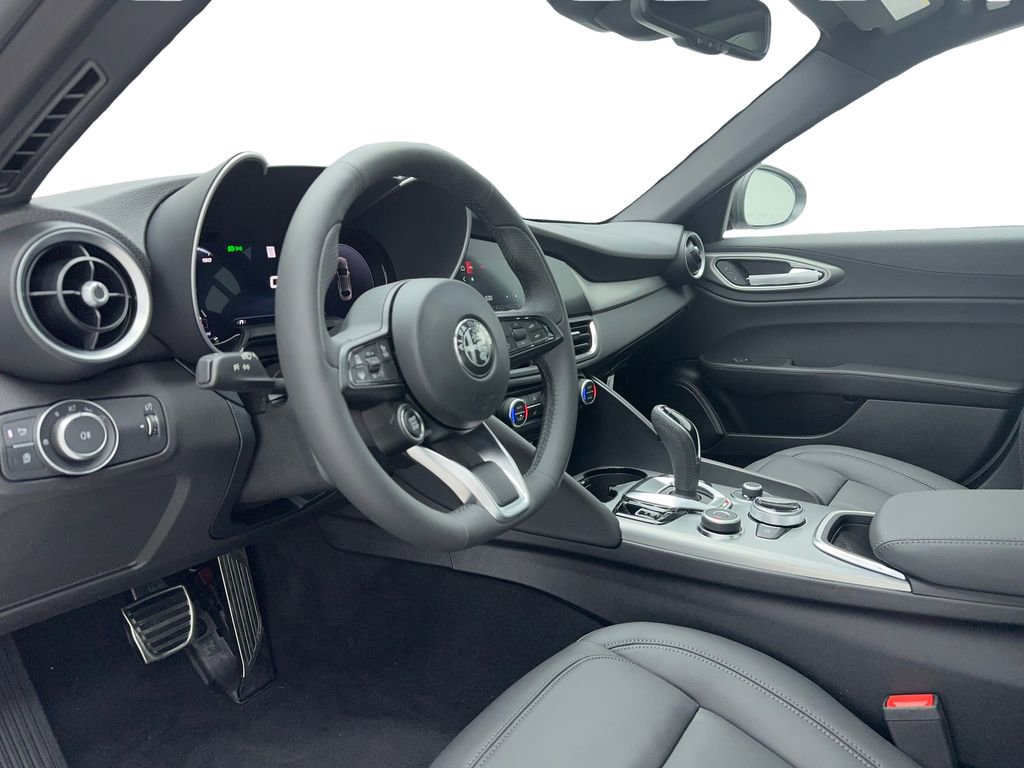 New 2026 Alfa Romeo Giulia w/ Driving Assist Package image 15