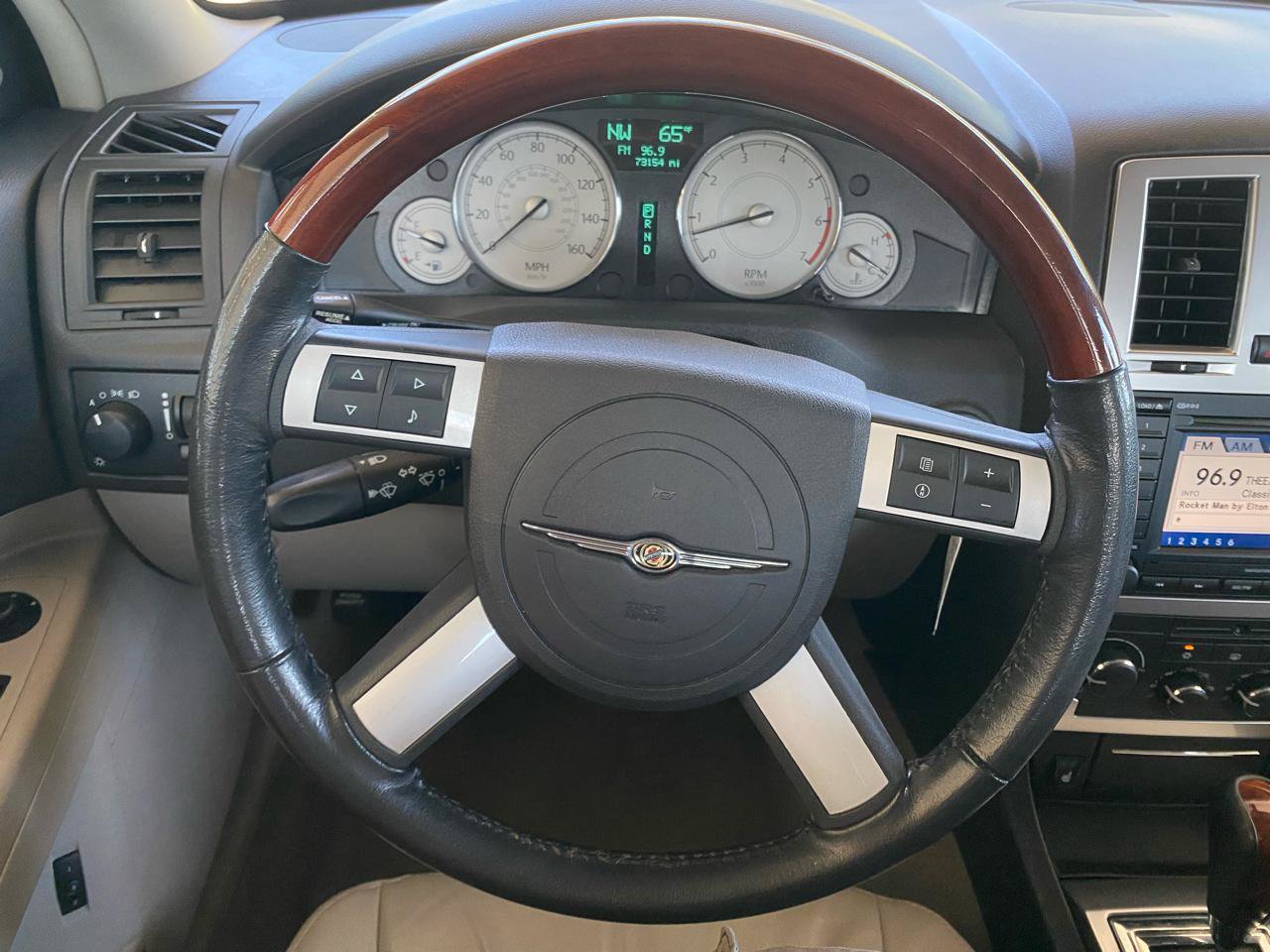 Used 2007 Chrysler 300 C RWD image 11