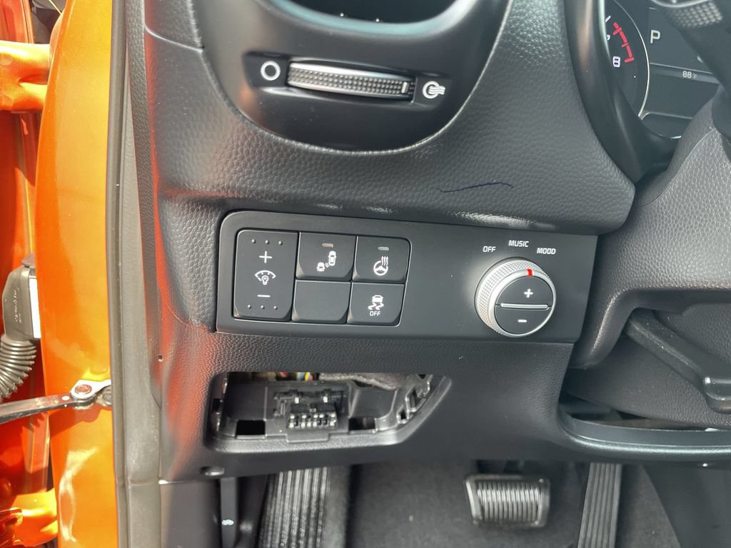 Used 2018 Kia Soul ! w/ Tech Package FWD image 18