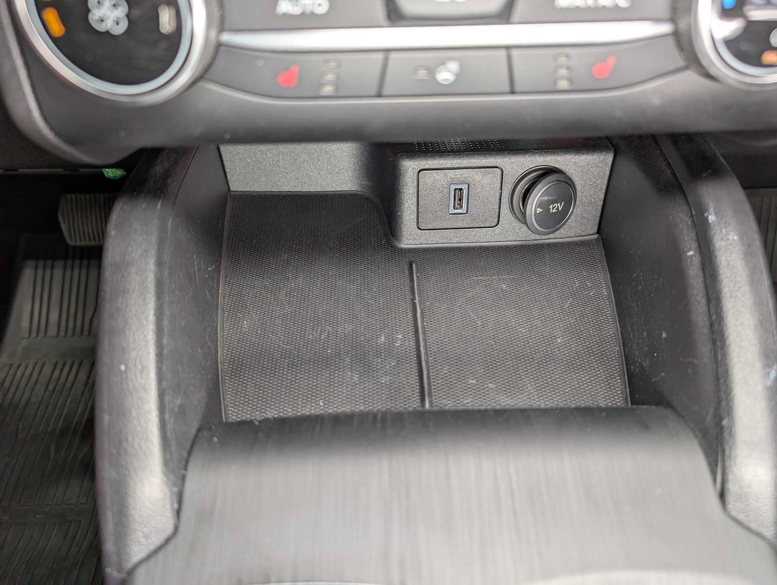 Used 2020 Ford Escape SEL AWD/4WD image 28