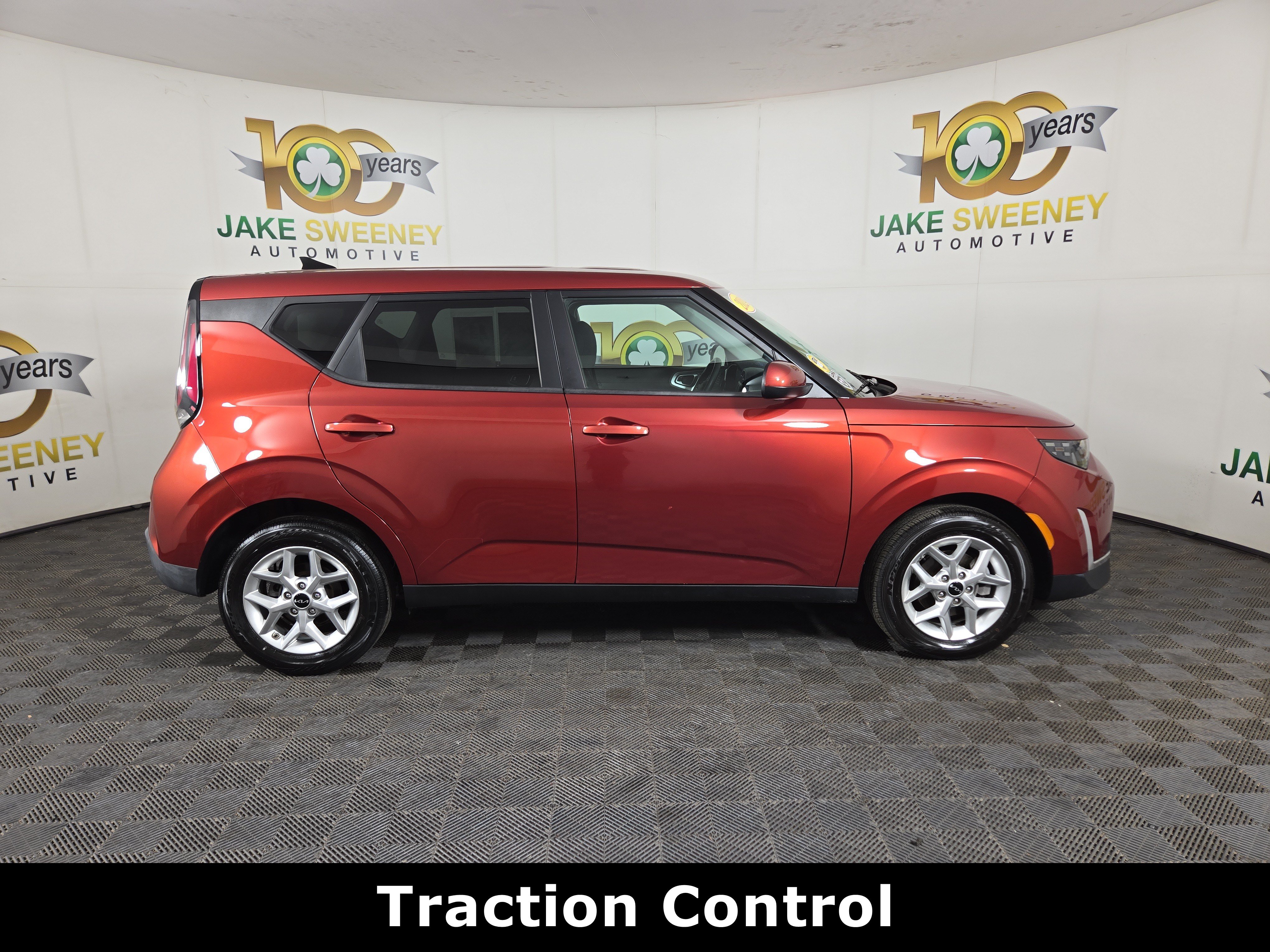 Used 2024 Kia Soul LX w/ LX Technology Package FWD image 11