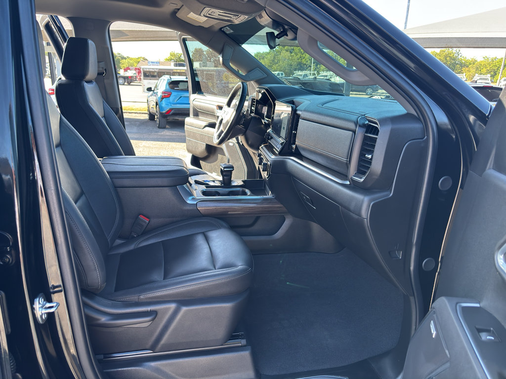Certified 2025 Chevrolet Silverado 1500 RST w/ Convenience Package II AWD/4WD image 19