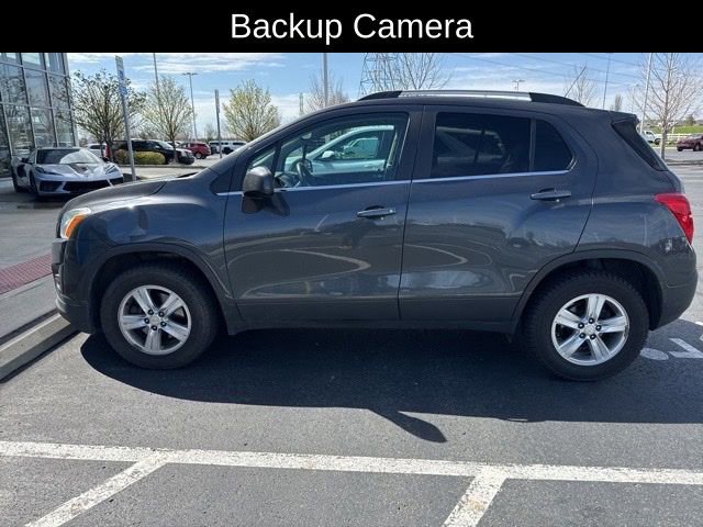 Used 2016 Chevrolet Trax LT w/ LT Convenience Package image 2