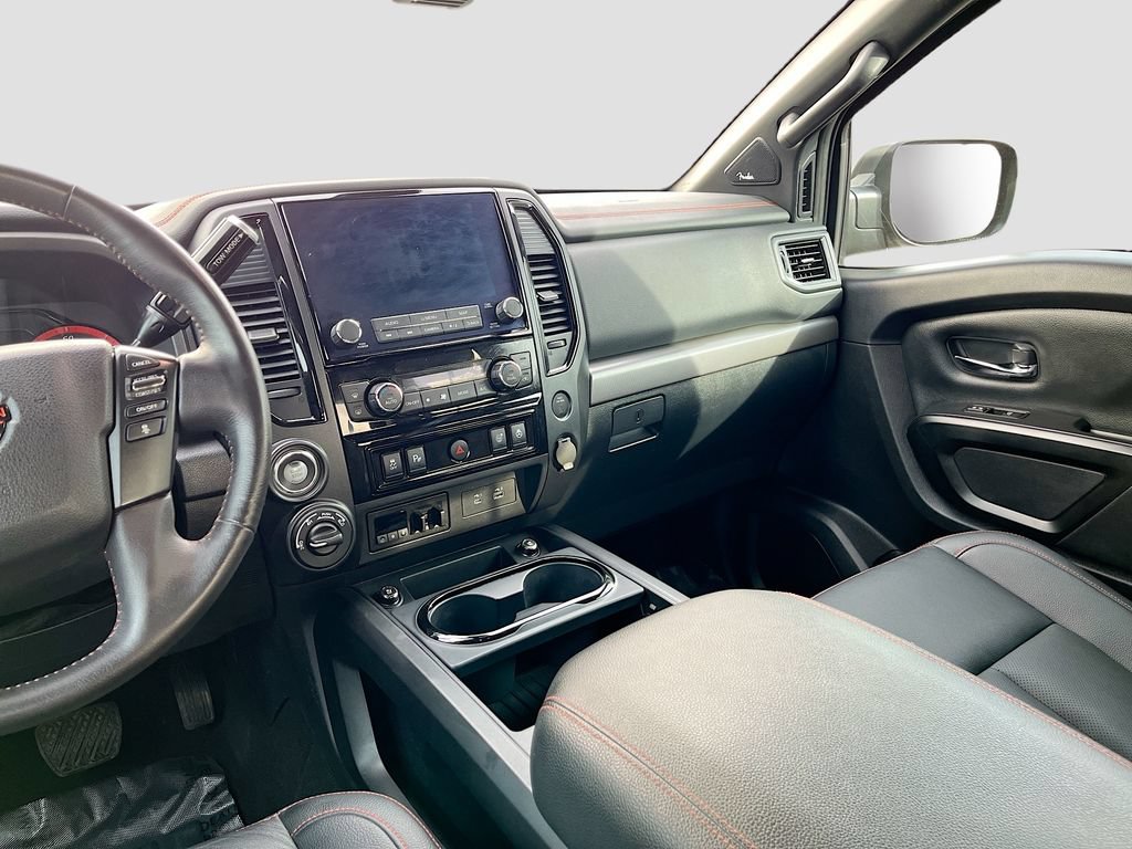 Used 2024 Nissan Titan PRO-4X w/ Pro-4x Convenience Package AWD/4WD image 25