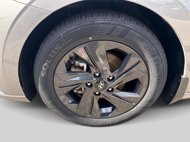 Used 2023 Hyundai Elantra SEL FWD image 27