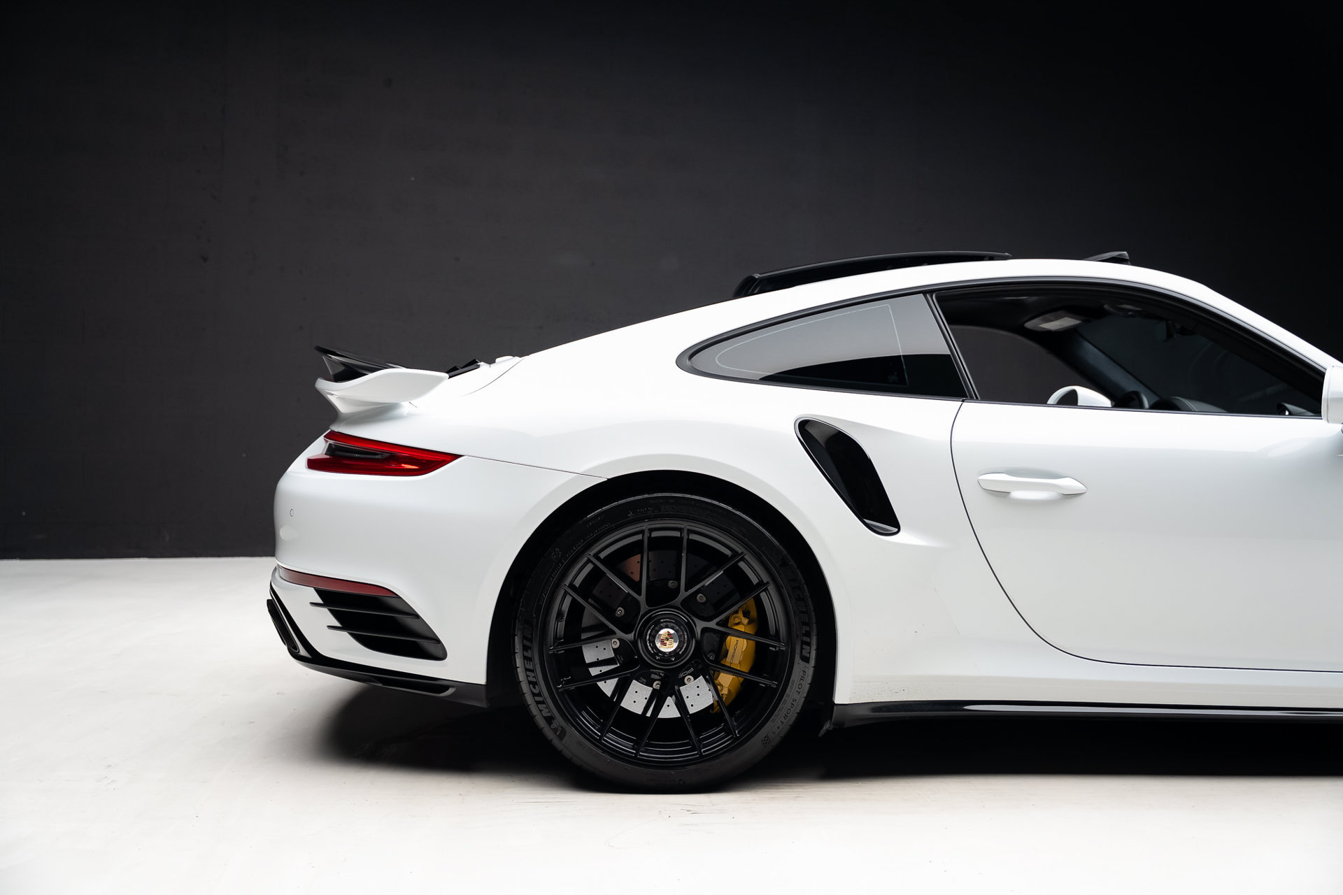 Used 2017 Porsche 911 Turbo S AWD/4WD image 38