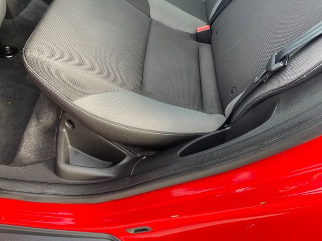 Used 2012 Ford Focus SE FWD image 17