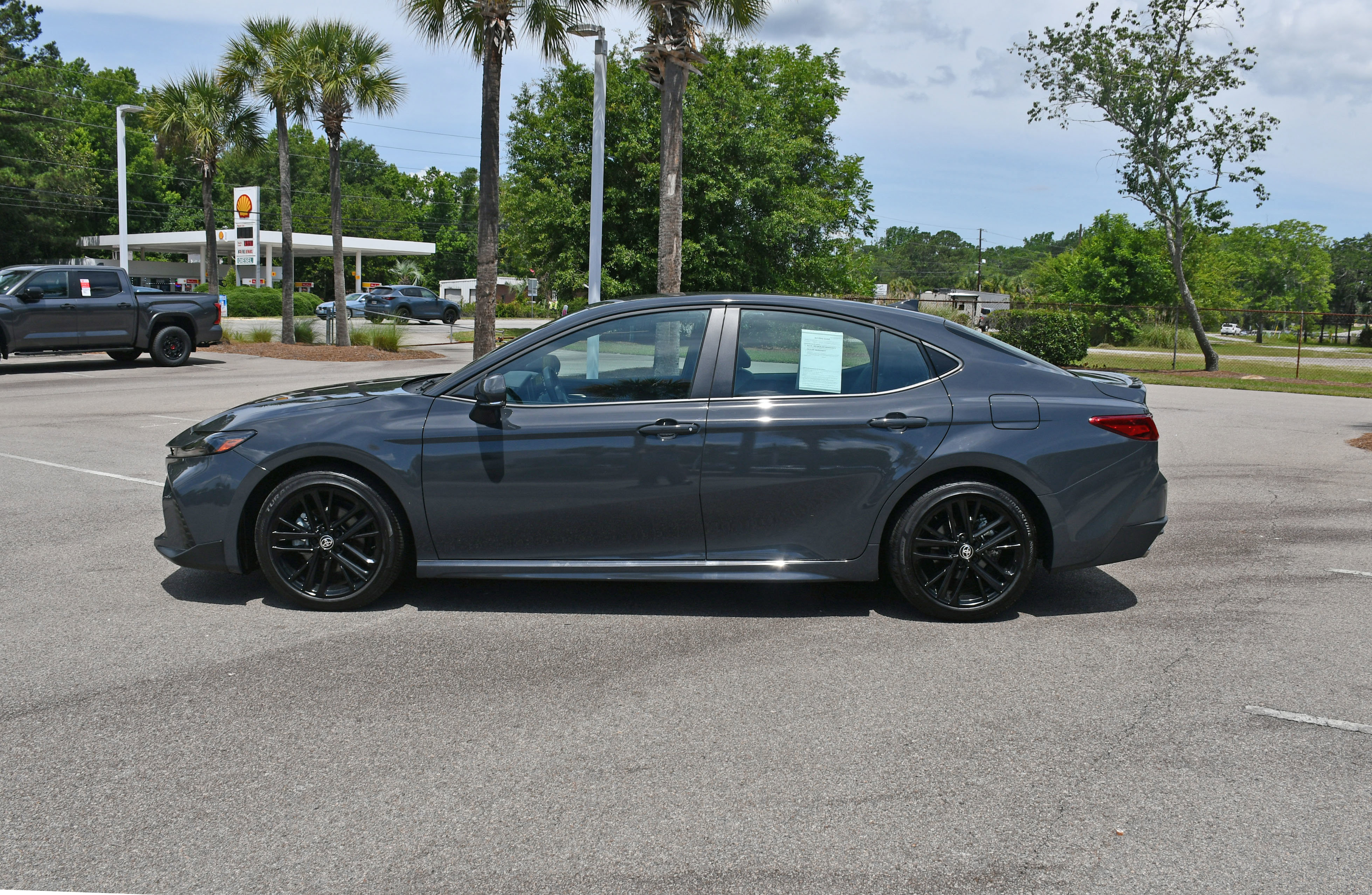 Used 2026 Toyota Camry SE FWD image 19