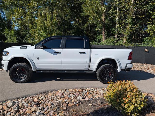 Used 2025 RAM 1500 Big Horn AWD/4WD image 2