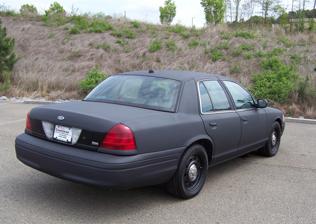 Used 2009 Ford Crown Victoria Police Interceptor image 2