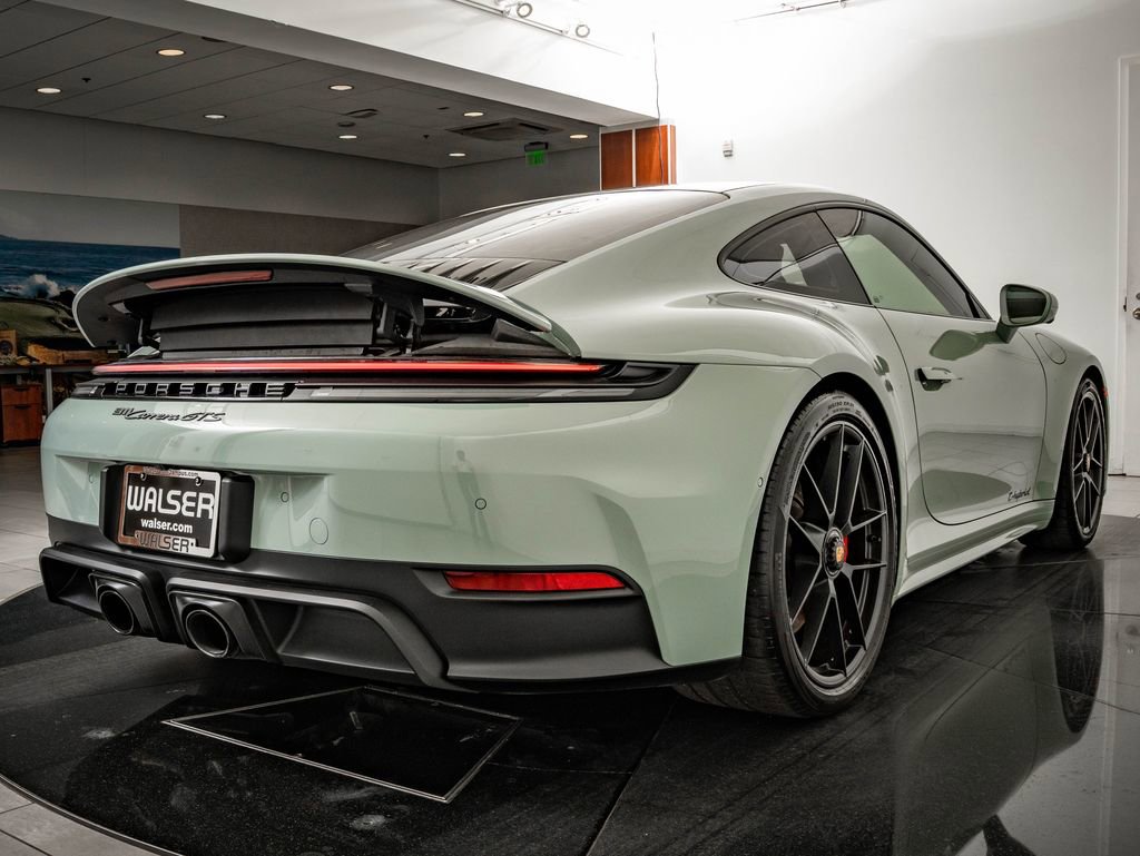 Certified 2025 Porsche 911 Carrera GTS RWD image 21