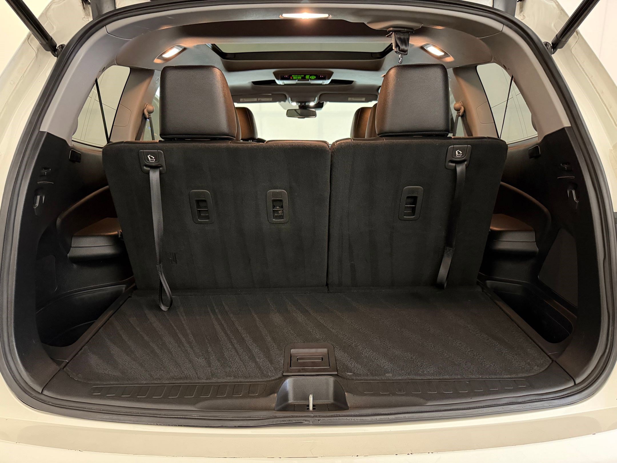 Used 2017 Honda Pilot Elite image 34