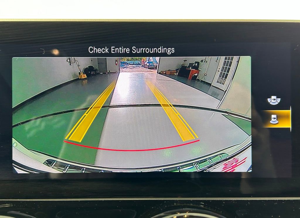 Used 2021 Mercedes-Benz GLA 35 AMG 4MATIC w/ Premium Package image 21