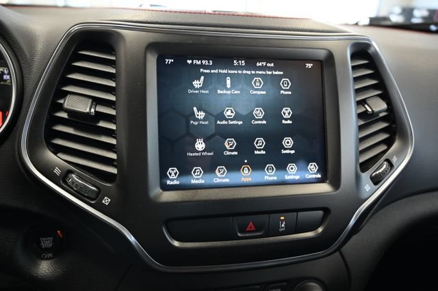 Used 2022 Jeep Cherokee Trailhawk AWD/4WD image 16