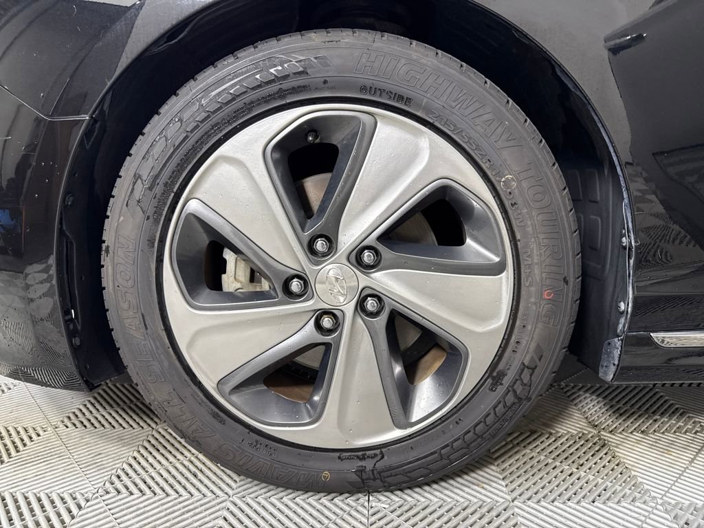 Used 2016 Hyundai Sonata Limited image 17