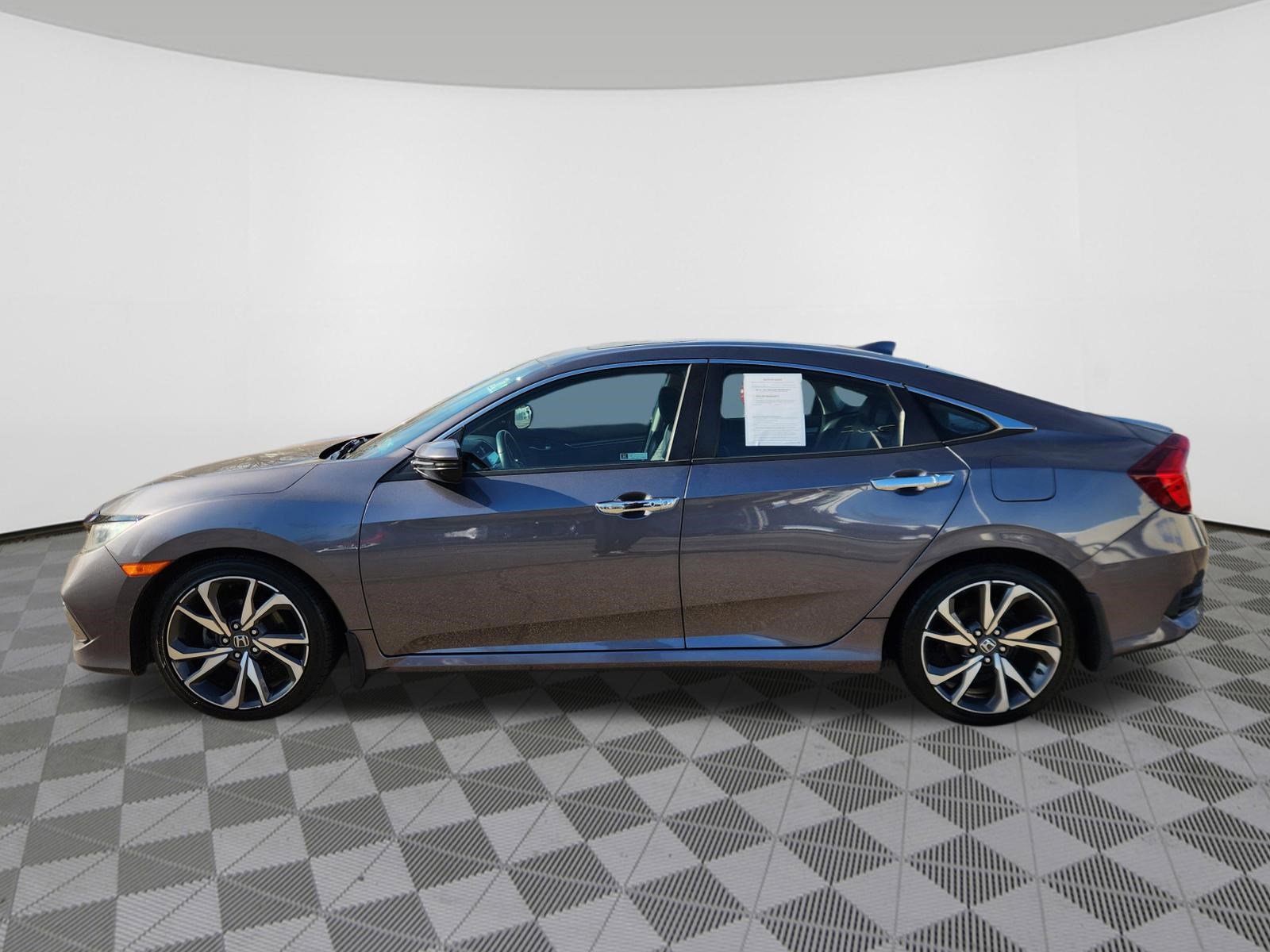 Used 2020 Honda Civic Touring image 5