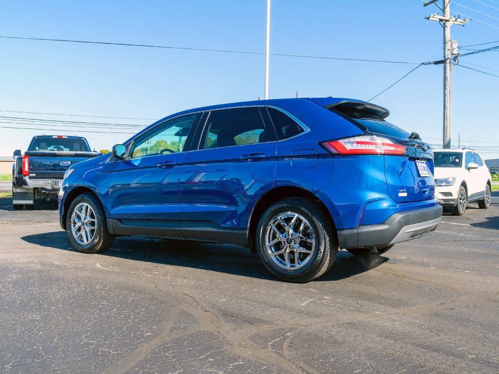 Used 2023 Ford Edge SEL image 8