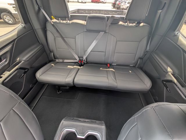 New 2025 Chevrolet Silverado EV LT image 33