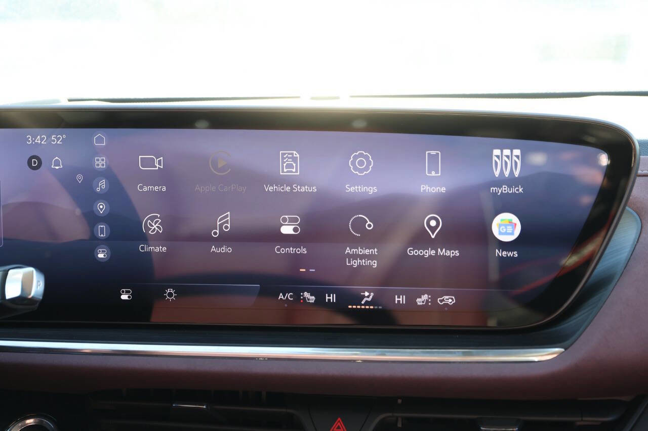 Used 2025 Buick Envision Sport Touring image 20