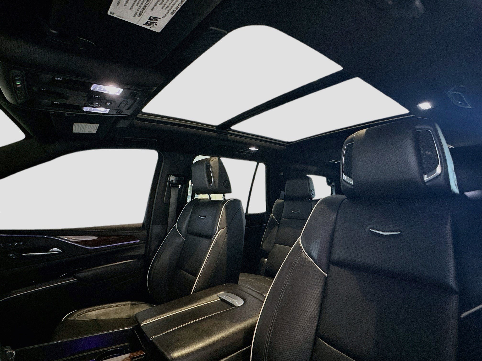 Certified 2024 Cadillac Escalade Premium Luxury AWD/4WD image 20