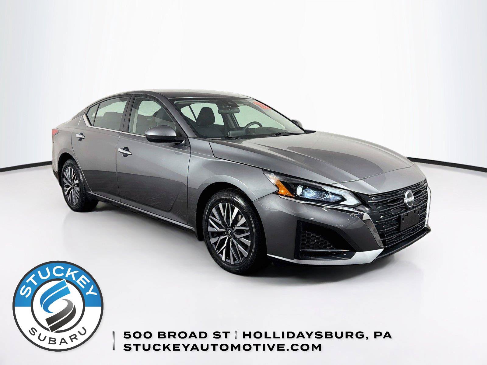 Used 2023 Nissan Altima 2.5 SV