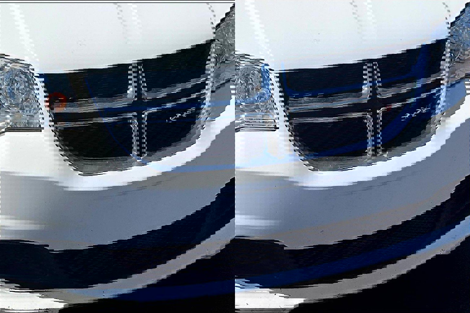 Used 2019 Dodge Grand Caravan SE w/ UConnect Hands-Free Group image 25