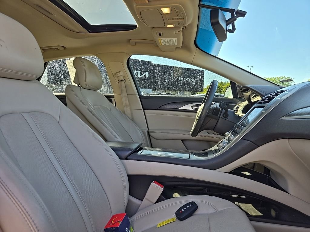 Used 2017 Lincoln MKZ Reserve AWD/4WD image 37