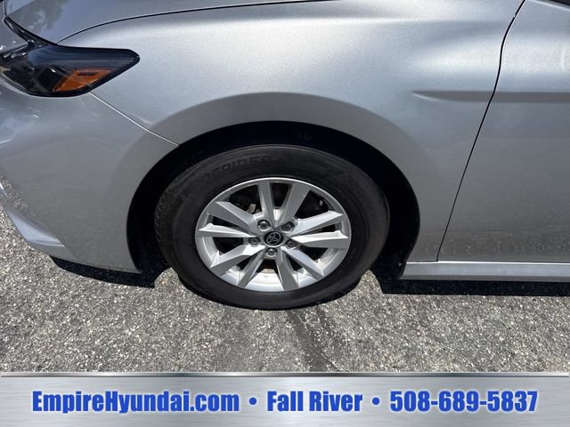Used 2025 Toyota Camry LE FWD image 12
